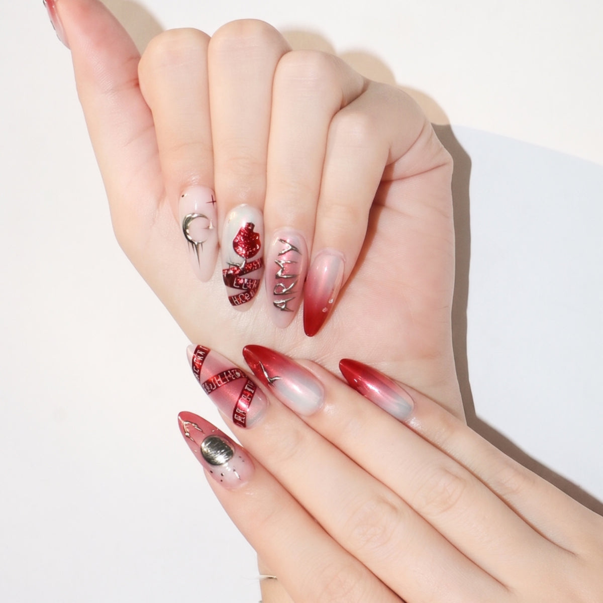 ROMANTIC RED