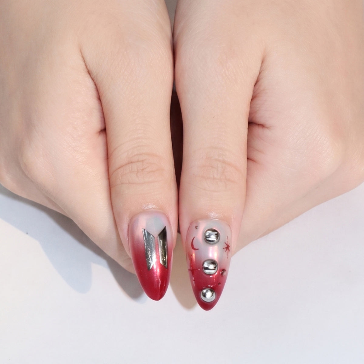 ROMANTIC RED